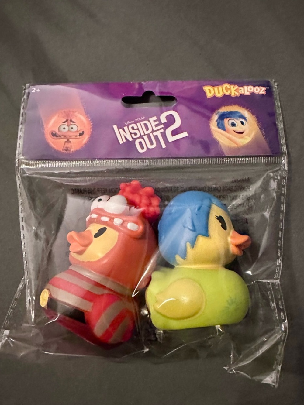 Disney Duckalooz Inside Out
Joy & Anxiety Rubber Ducks